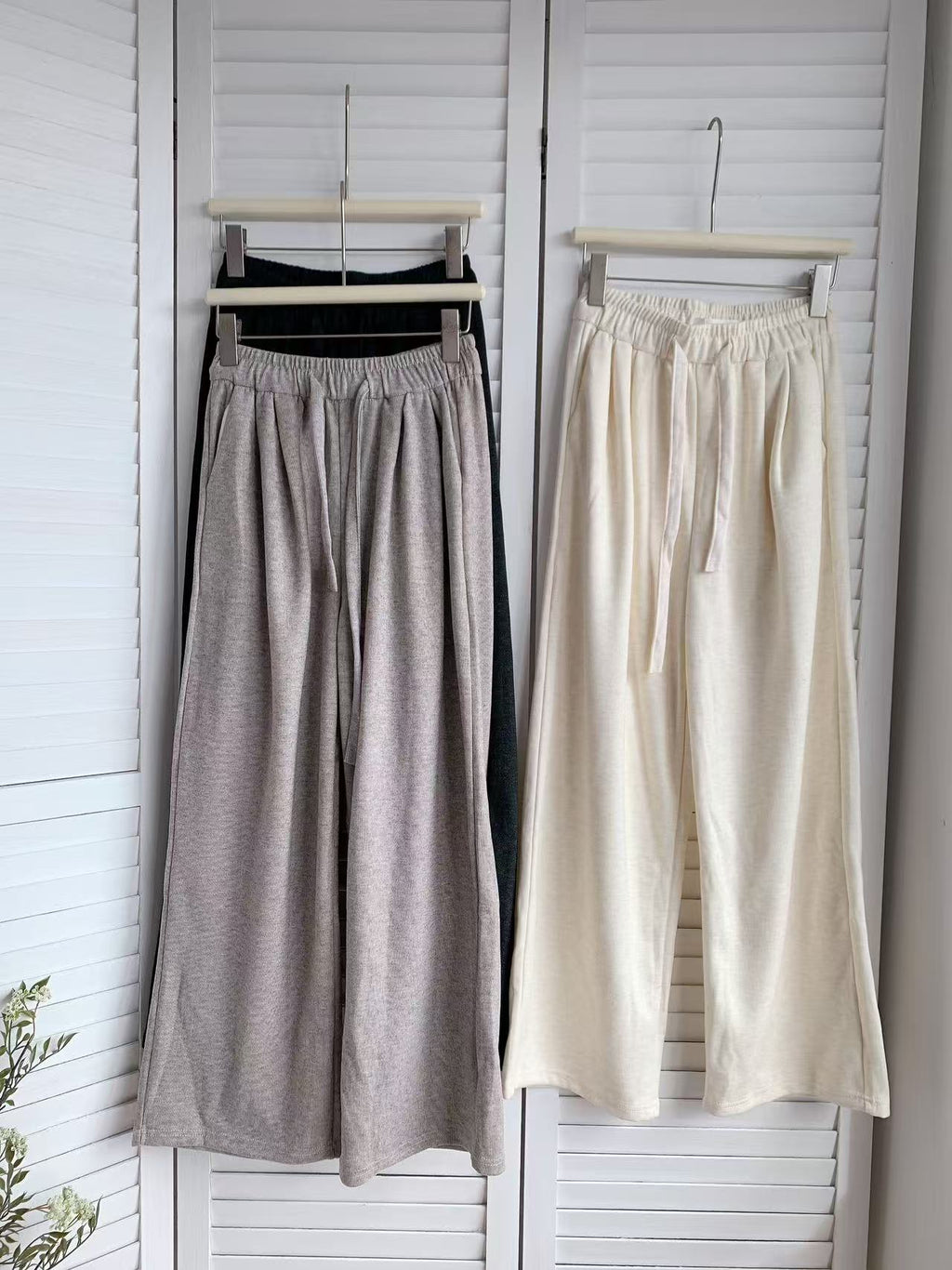 HELLO MILK TEE- 85610 羊絨闊腿褲