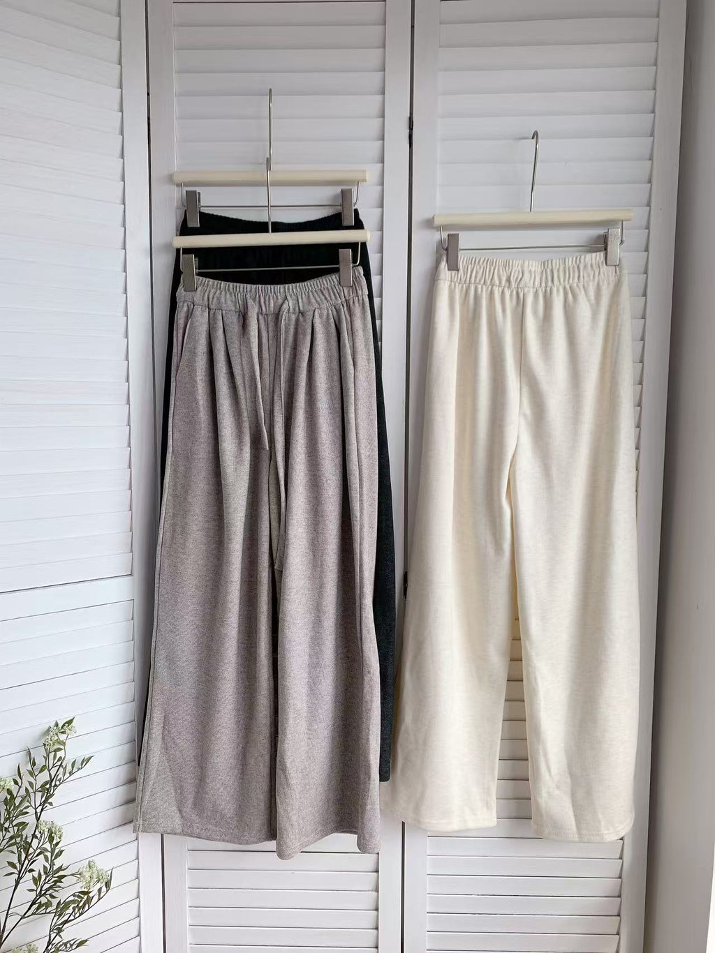 HELLO MILK TEE- 85610 羊絨闊腿褲