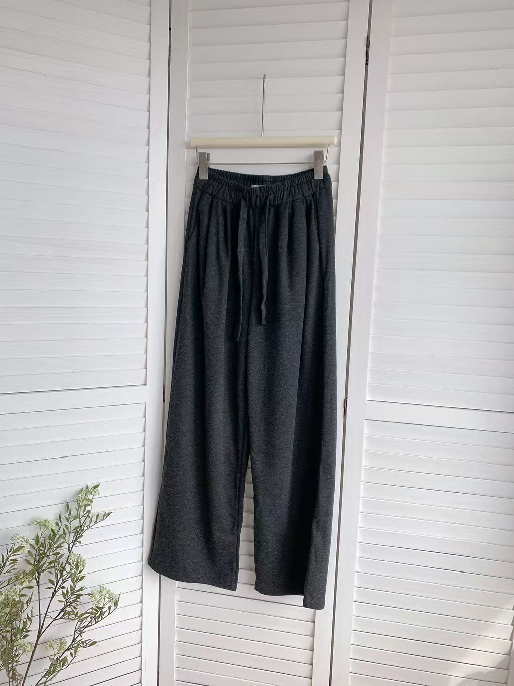 HELLO MILK TEE- 85610 羊絨闊腿褲