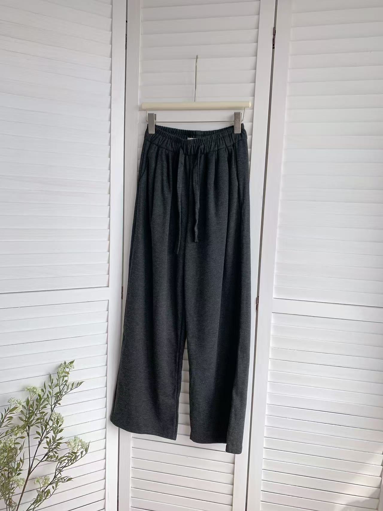 HELLO MILK TEE- 85610 羊絨闊腿褲