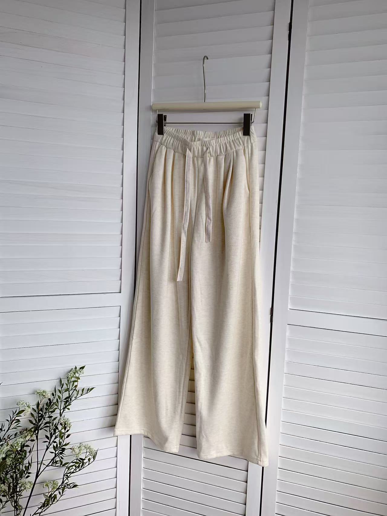 HELLO MILK TEE- 85610 羊絨闊腿褲