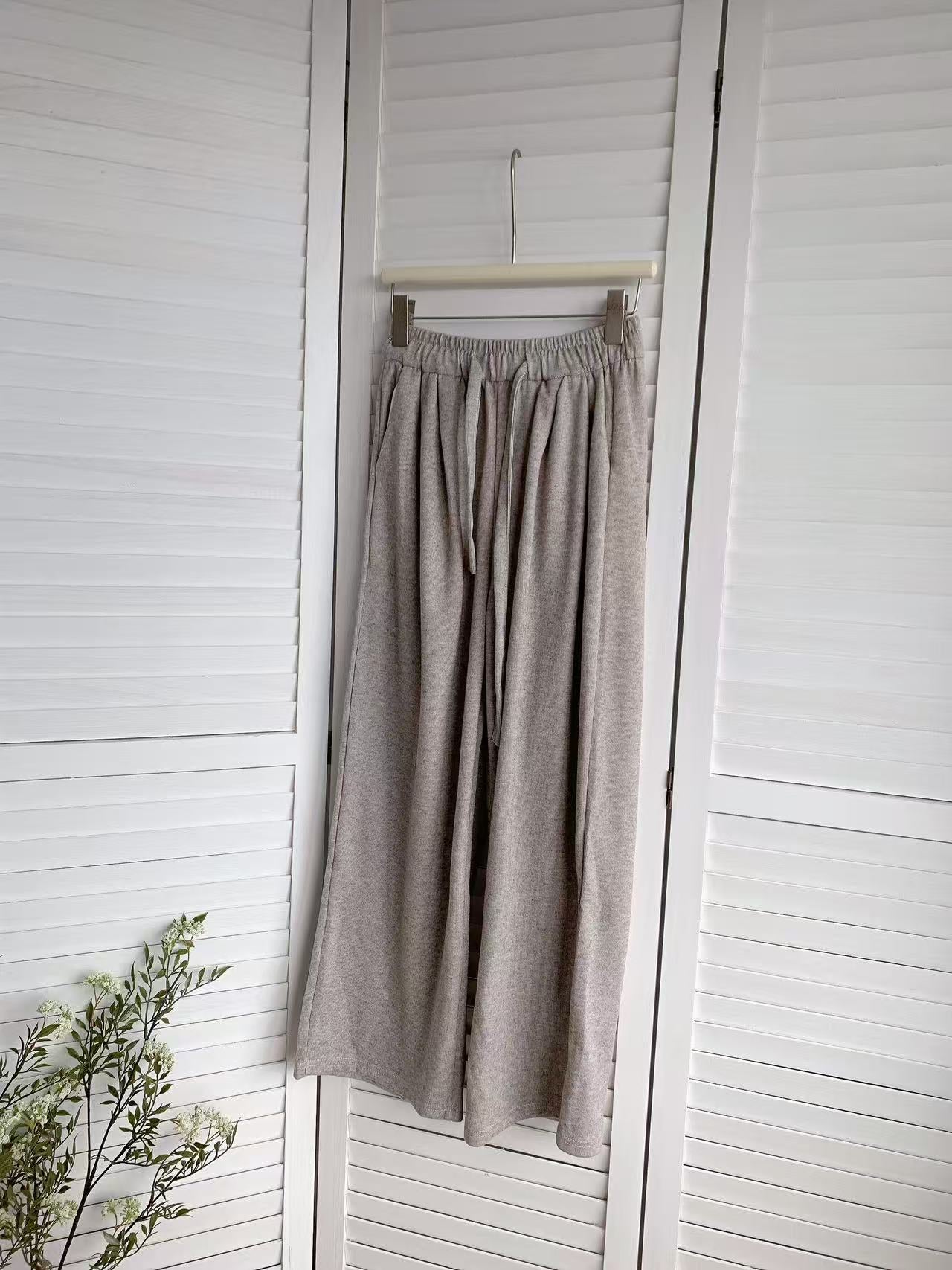 HELLO MILK TEE- 85610 羊絨闊腿褲