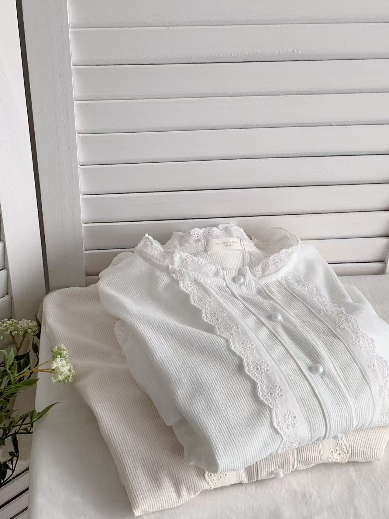 HELLO MILK TEE- 85637 法式小衫