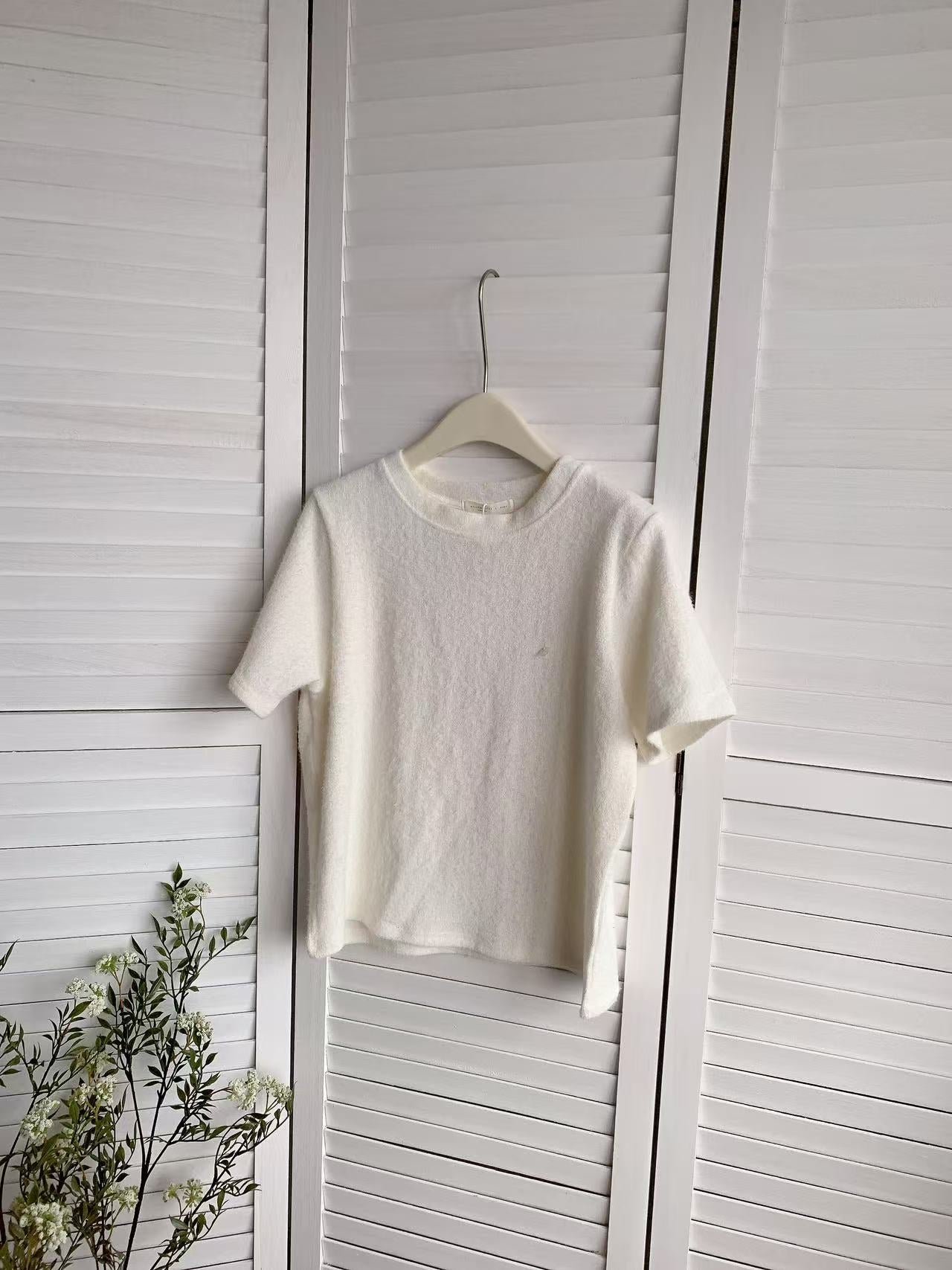 HELLO MILK TEE- 85564 毛紗短袖