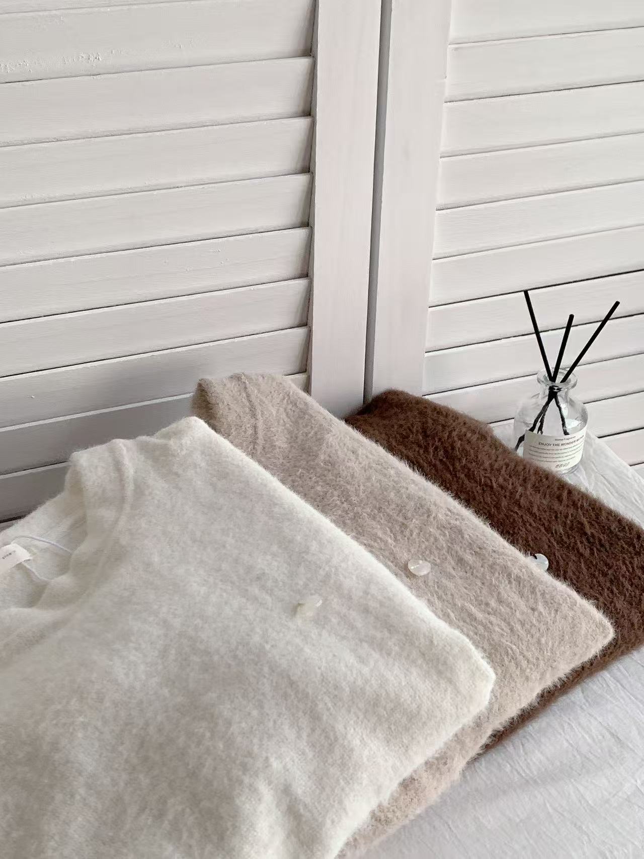 HELLO MILK TEE- 85564 毛紗短袖