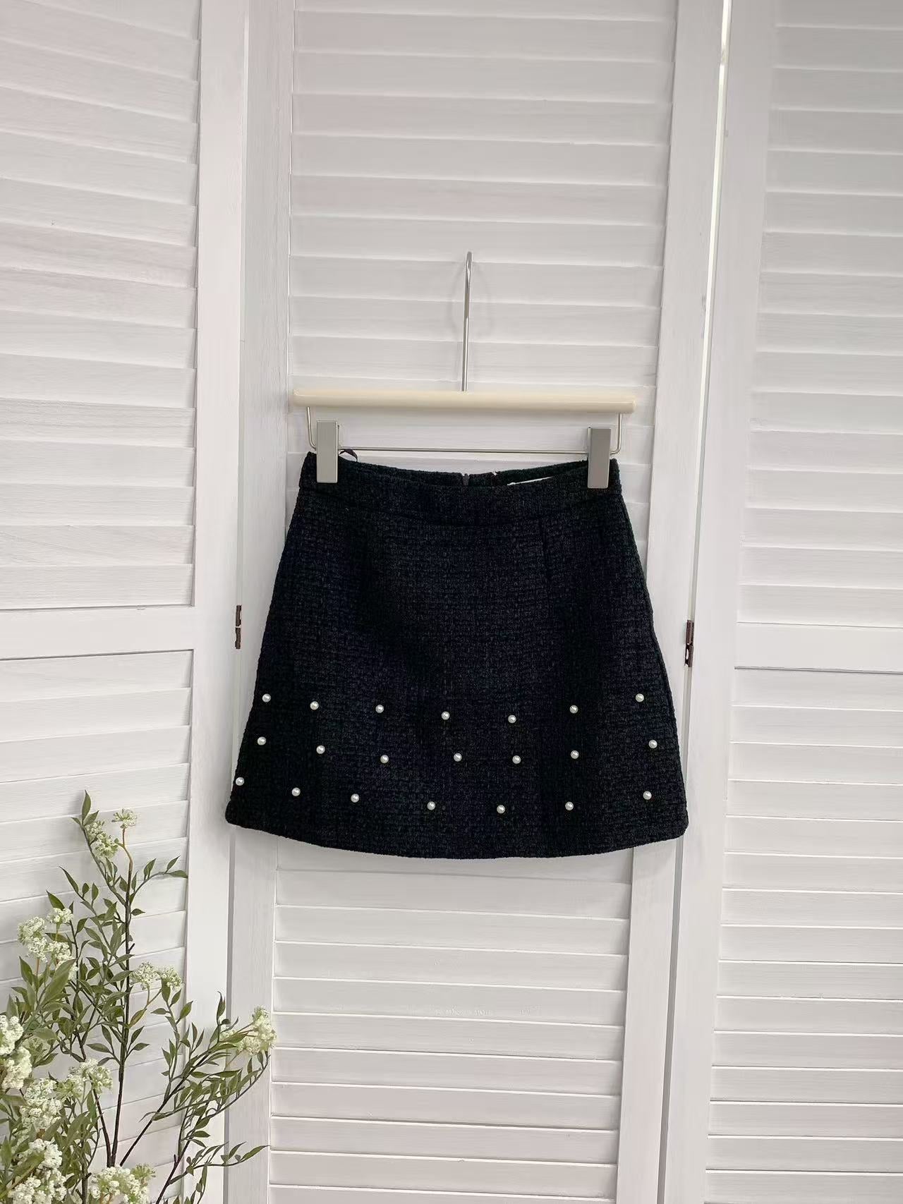 HELLO MILK TEE- 85658 釘珠半裙