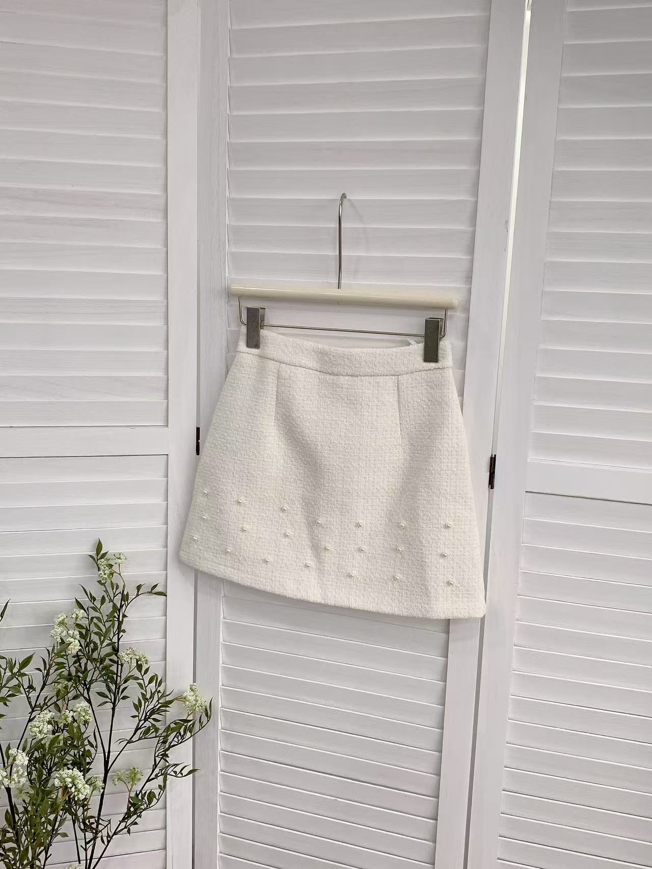 HELLO MILK TEE- 85658 釘珠半裙