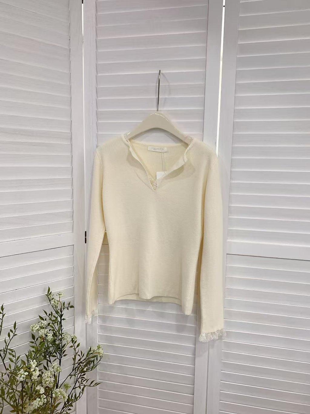 HELLO MILK TEE- 85583 蕾絲邊打底