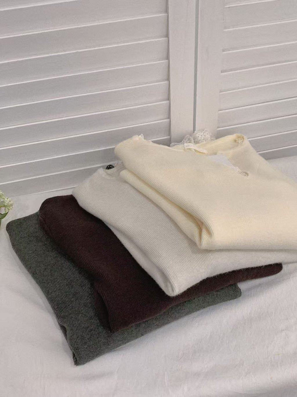 HELLO MILK TEE- 85583 蕾絲邊打底