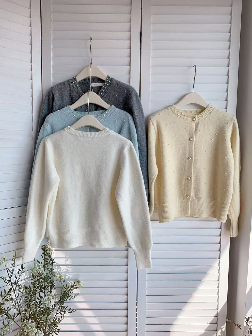 HELLO MILK TEE- 85674 釘珠毛衣