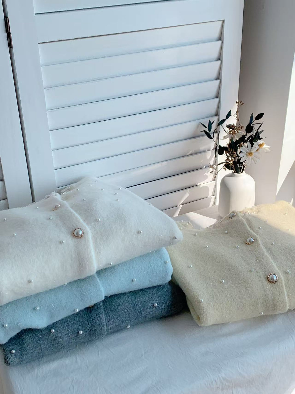 HELLO MILK TEE- 85674 釘珠毛衣