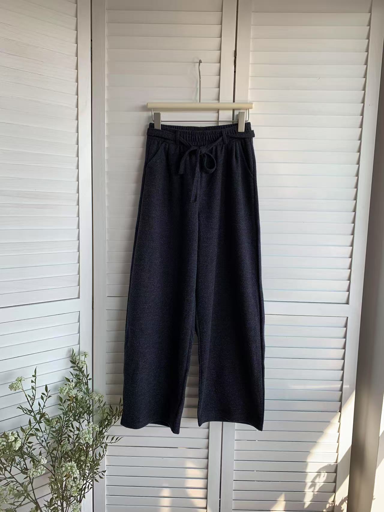 HELLO MILK TEE- 85611 毛呢長褲