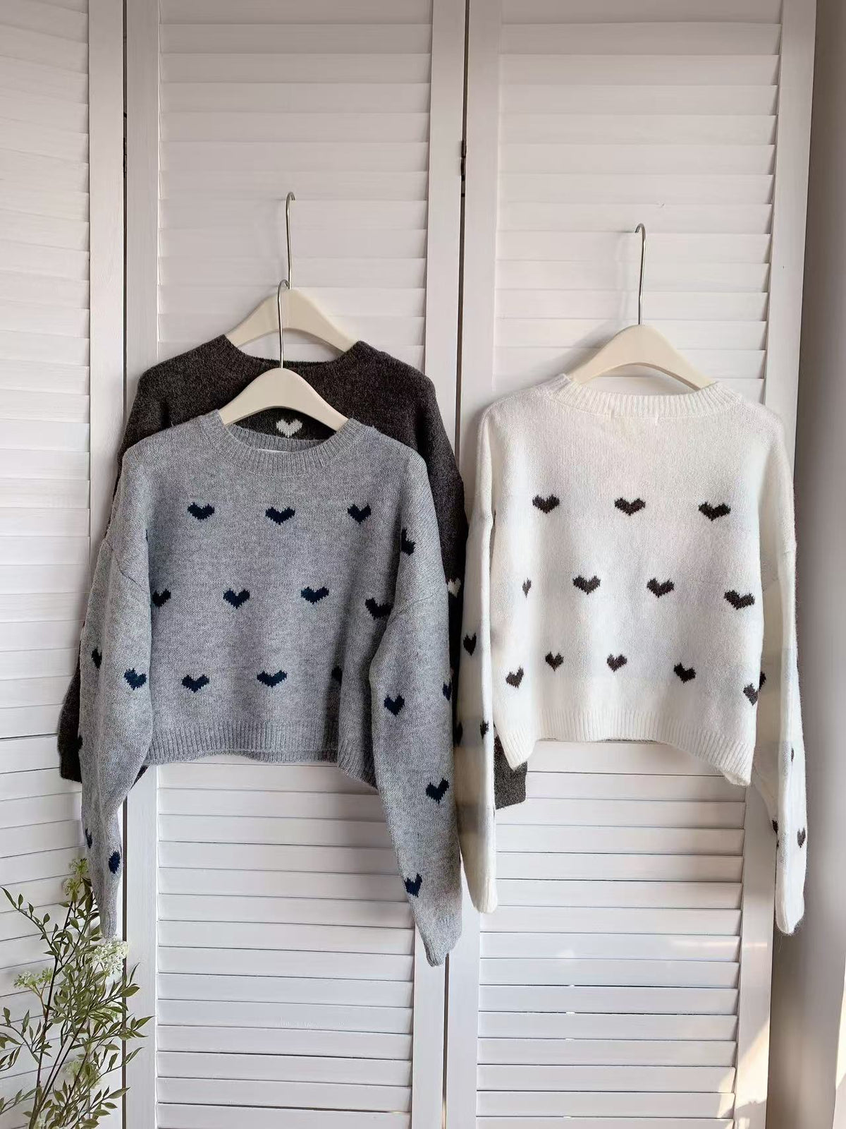 HELLO MILK TEE- 85729 愛心毛衣