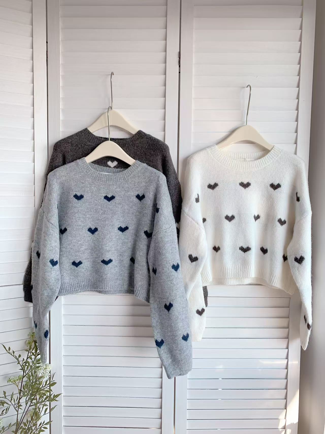 HELLO MILK TEE- 85729 愛心毛衣