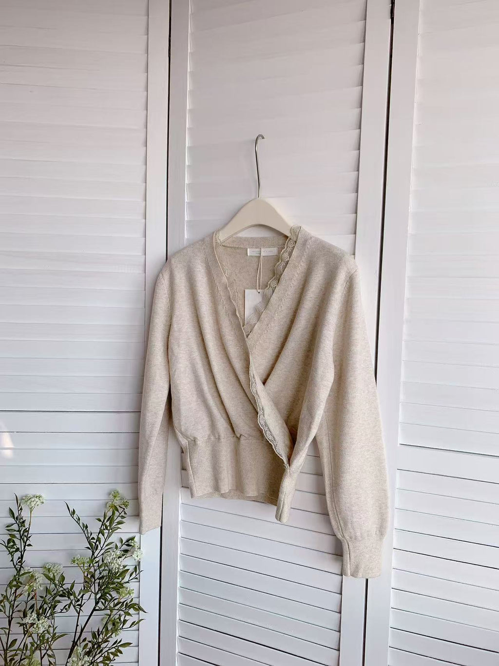 HELLO MILK TEE- 85713 蕾絲針織衫