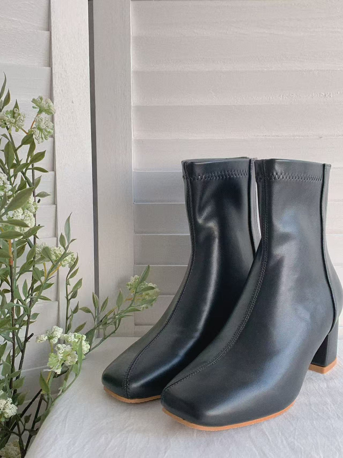 HELLO MILK TEE- 85662 質感短靴