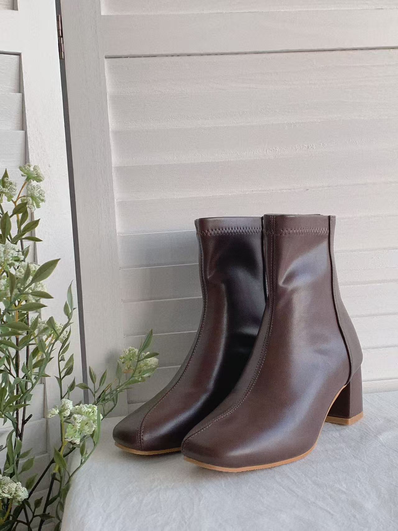 HELLO MILK TEE- 85662 質感短靴