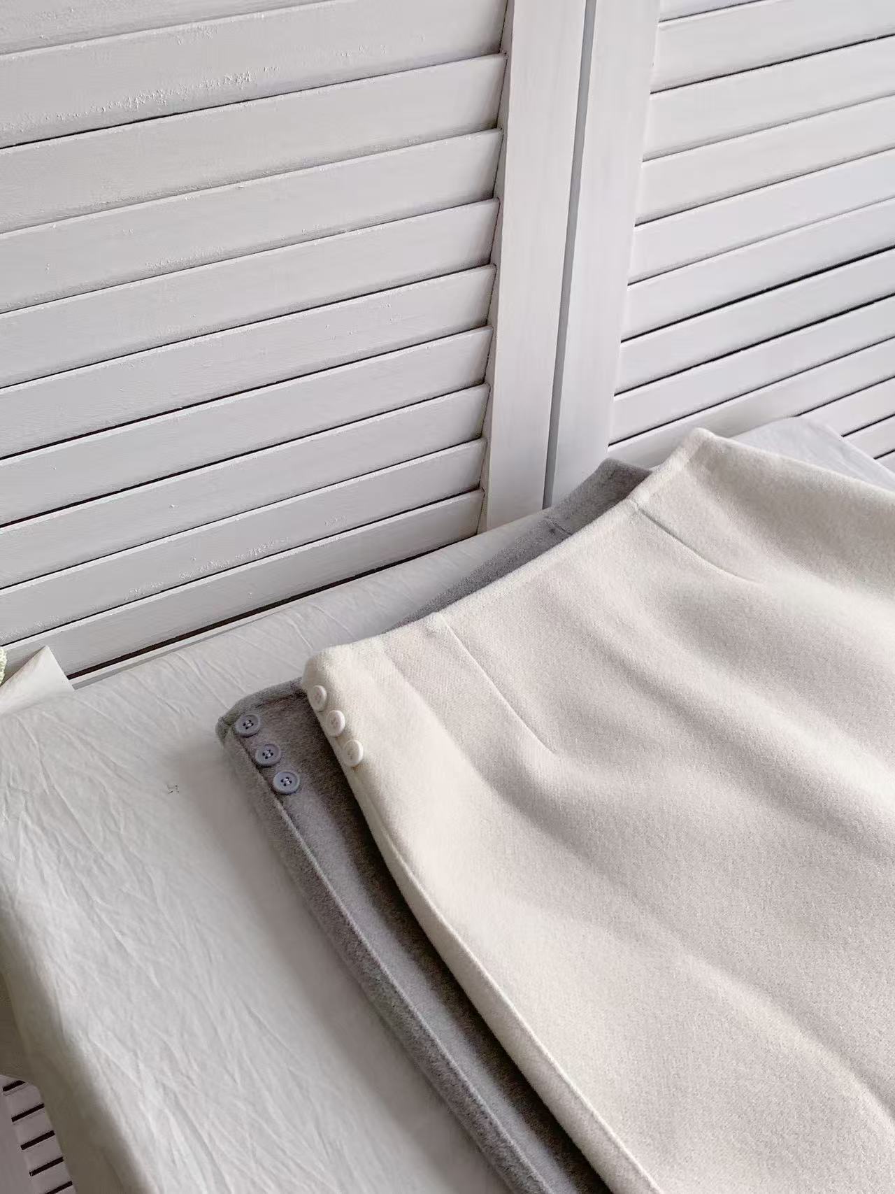 HELLO MILK TEE- 85738 質感短裙