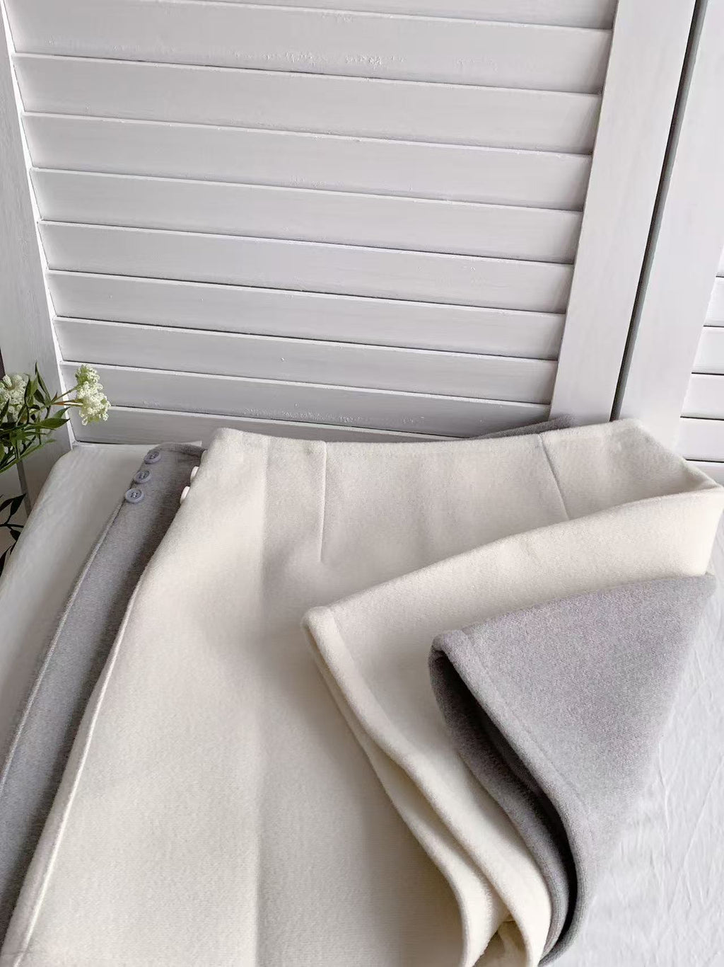 HELLO MILK TEE- 85738 質感短裙