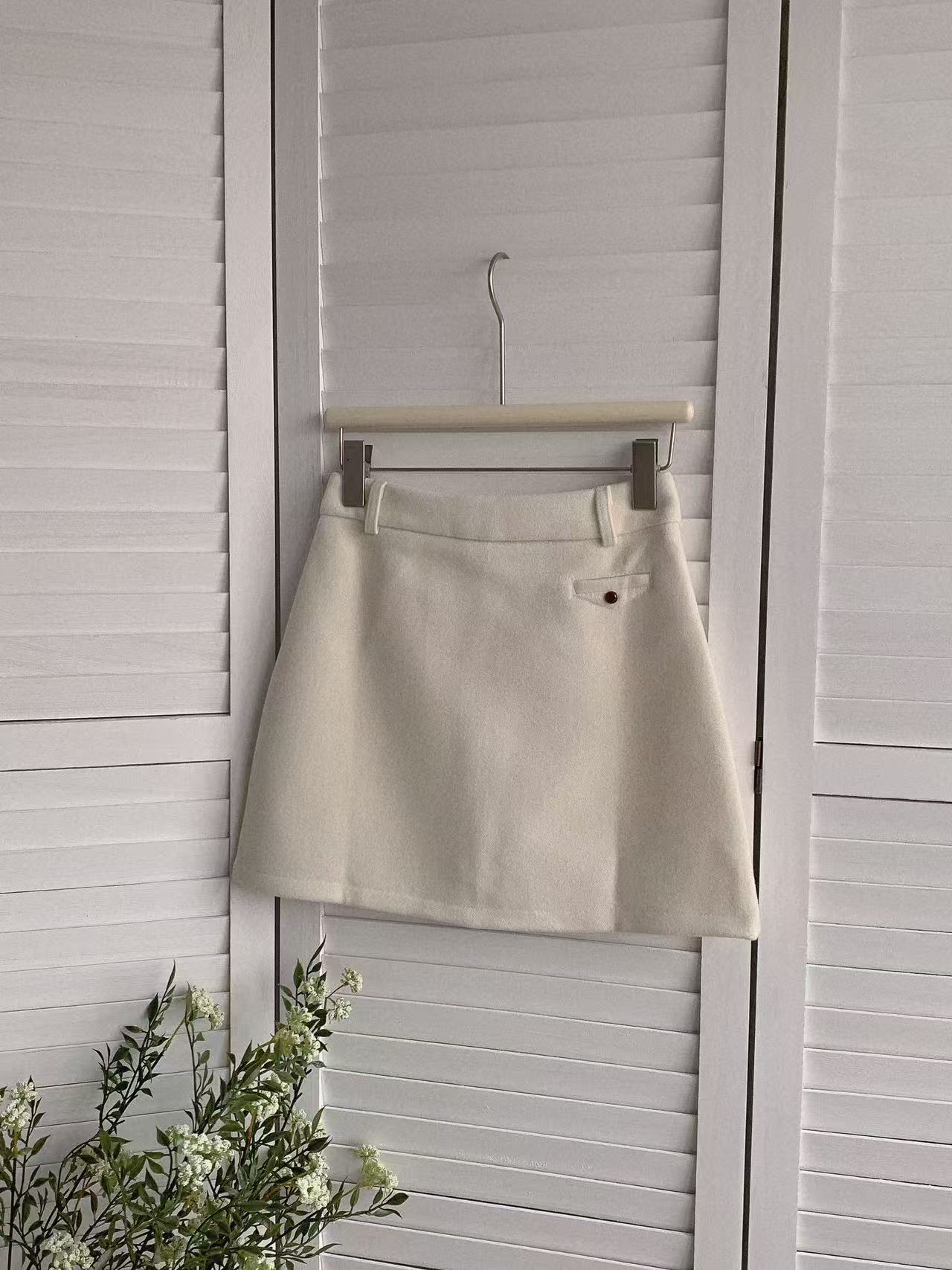 HELLO MILK TEE- 85737 百搭短裙