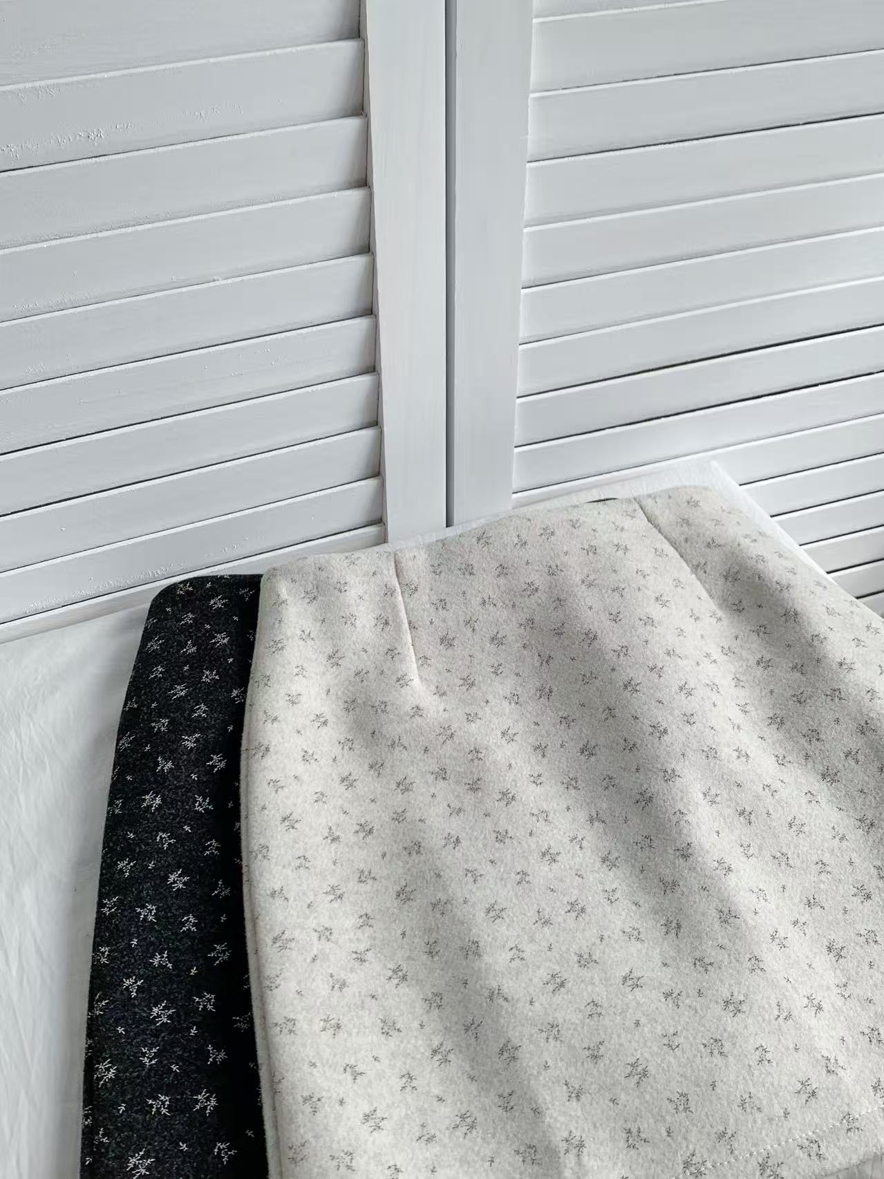 HELLO MILK TEE- 85727 碎花短裙