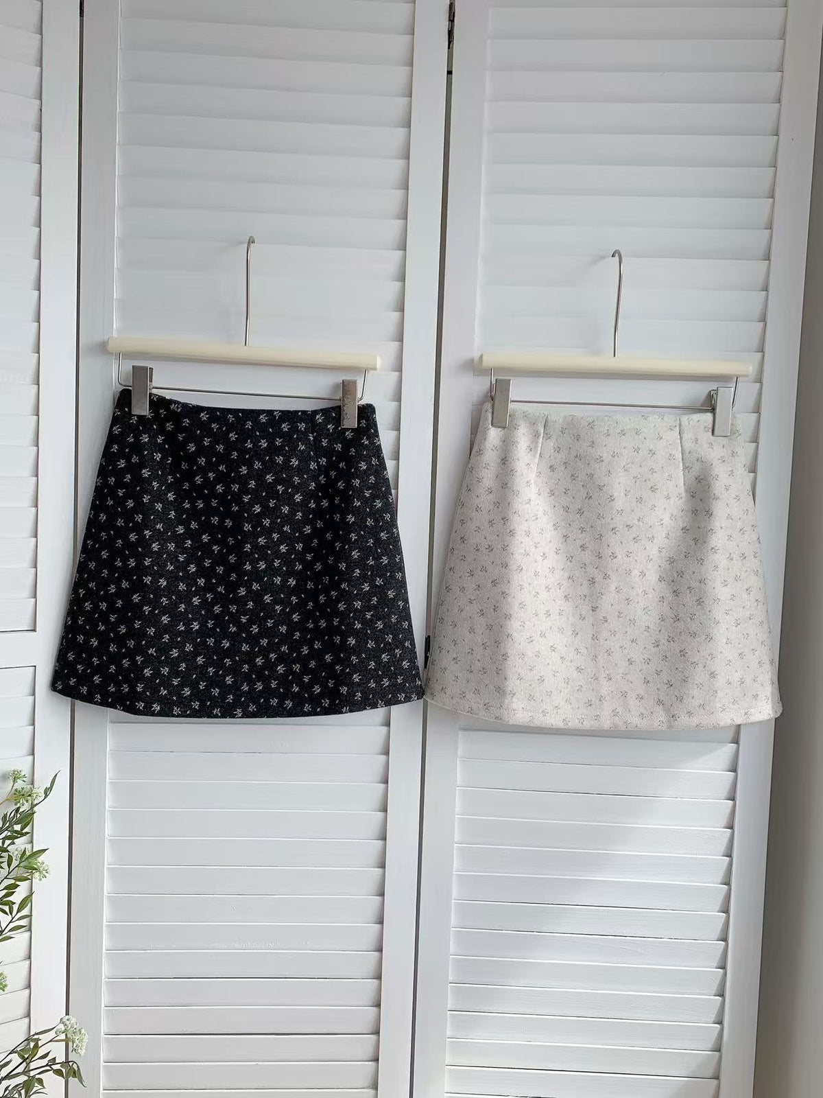 HELLO MILK TEE- 85727 碎花短裙