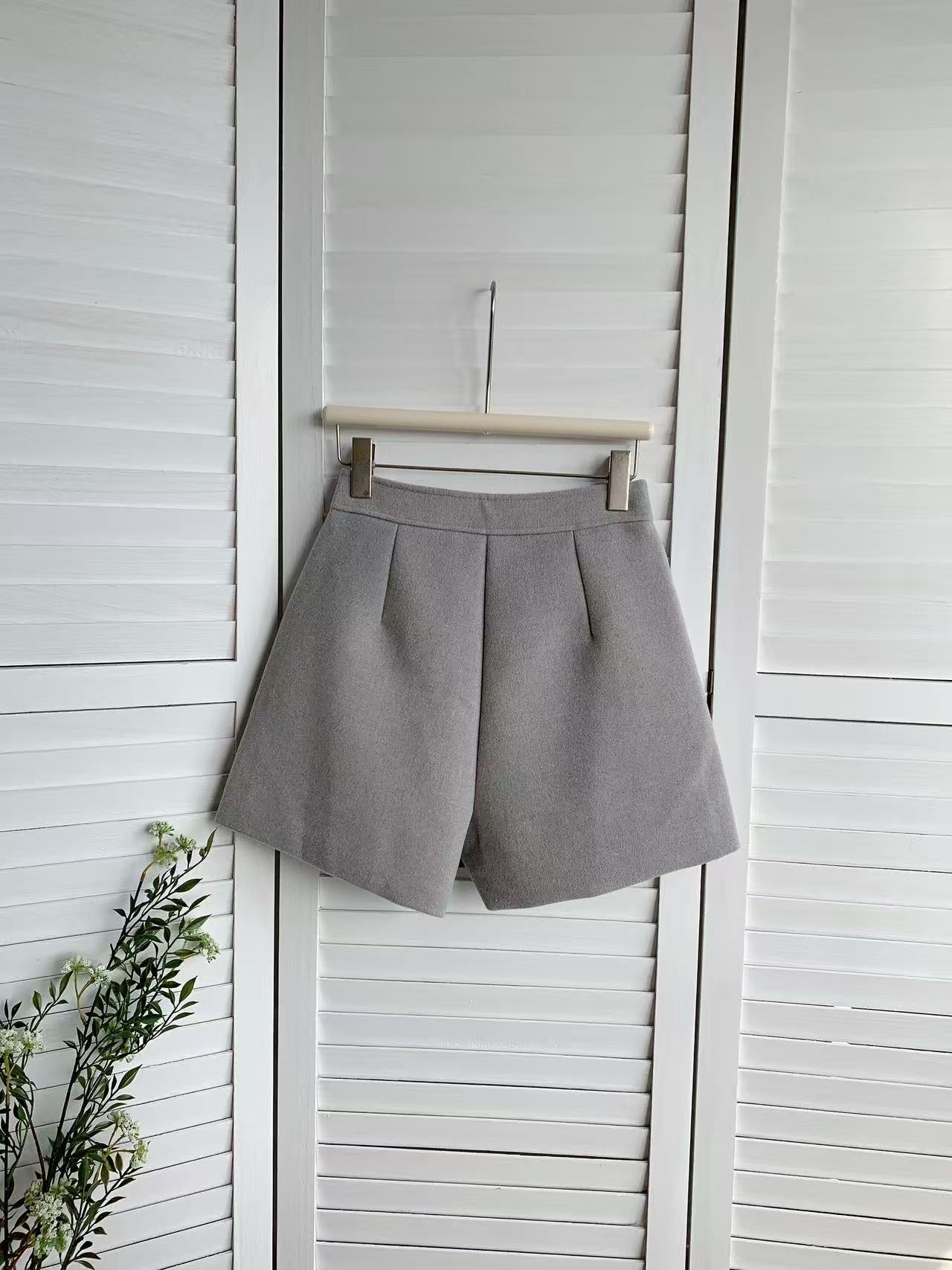 HELLO MILK TEE- 85739 羊絨裙褲