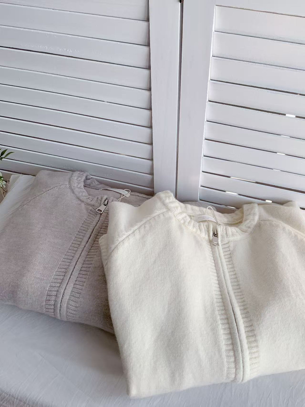 HELLO MILK TEE- 85689 極簡上衣