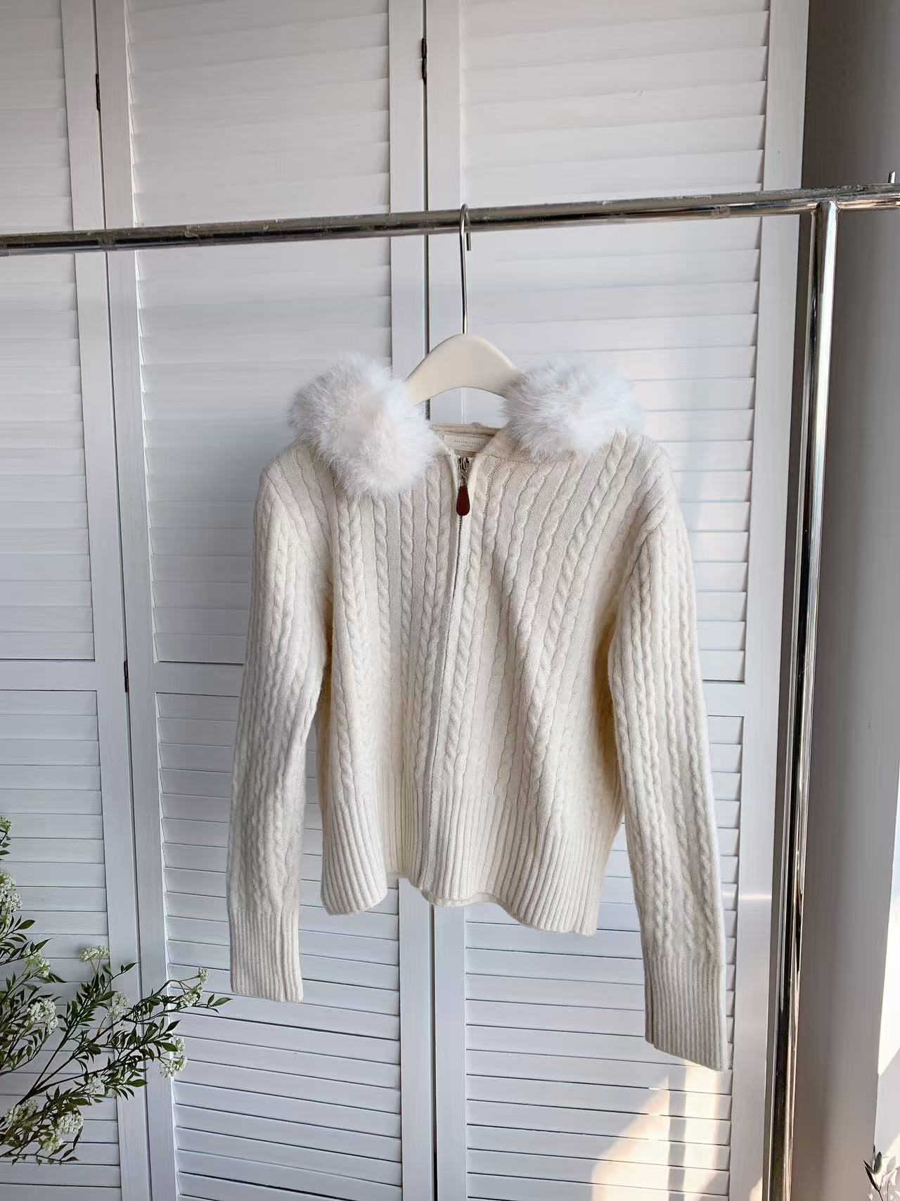 HELLO MILK TEE- 85688 拉鏈外套