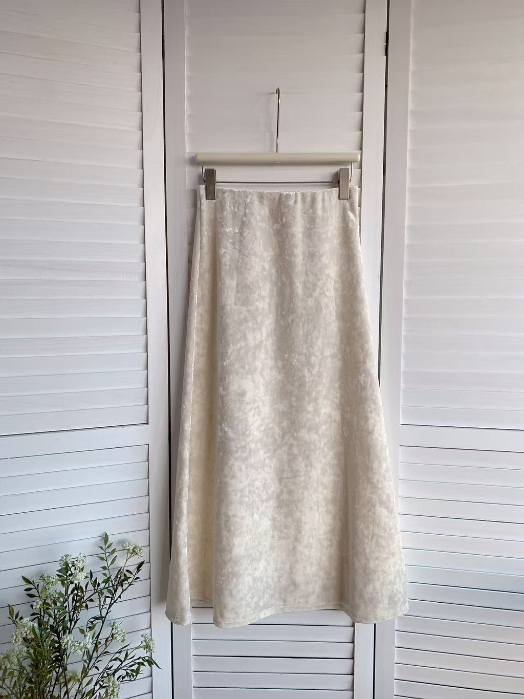 HELLO MILK TEE- 85758 絲絨半裙