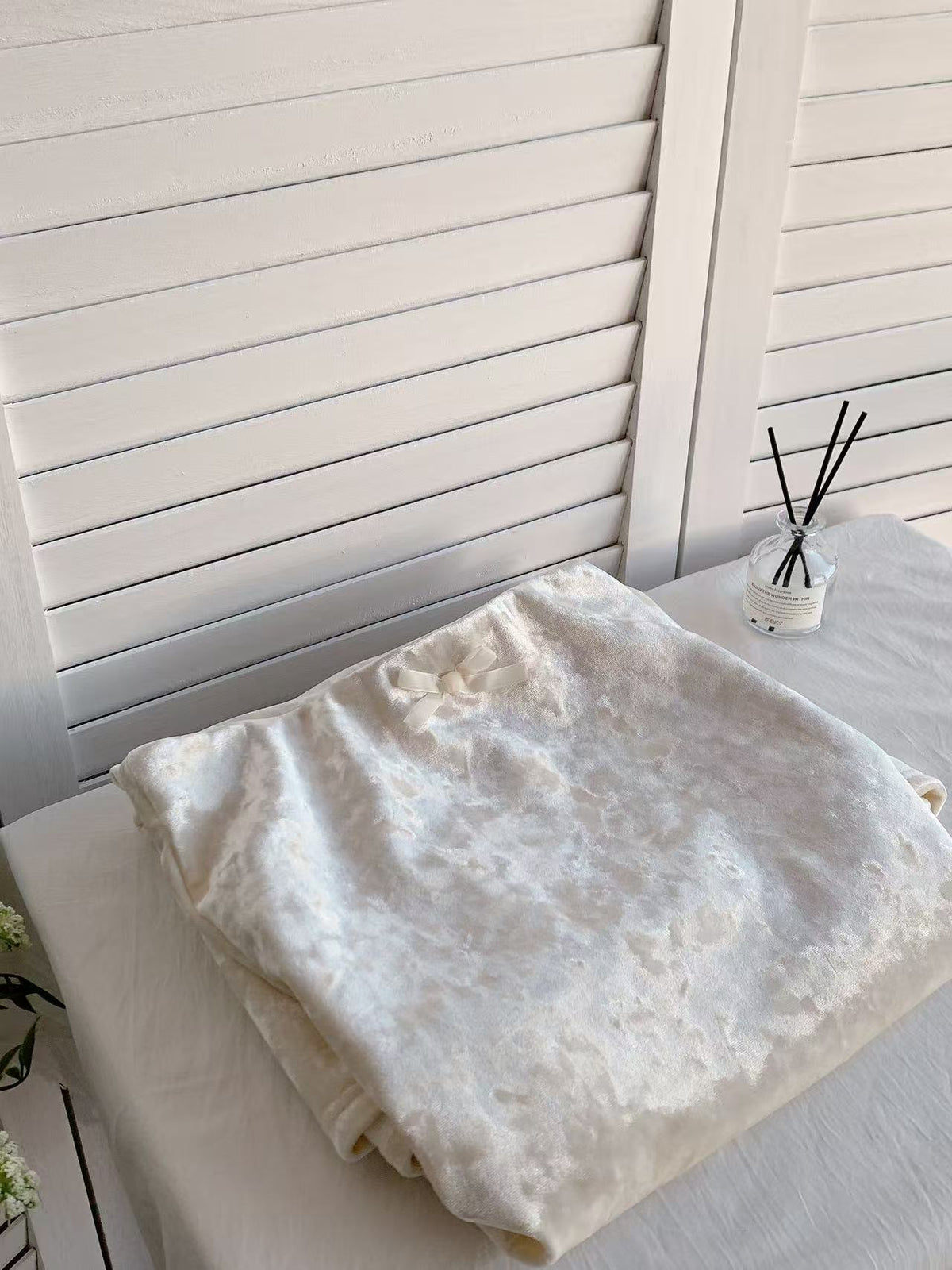 HELLO MILK TEE- 85758 絲絨半裙