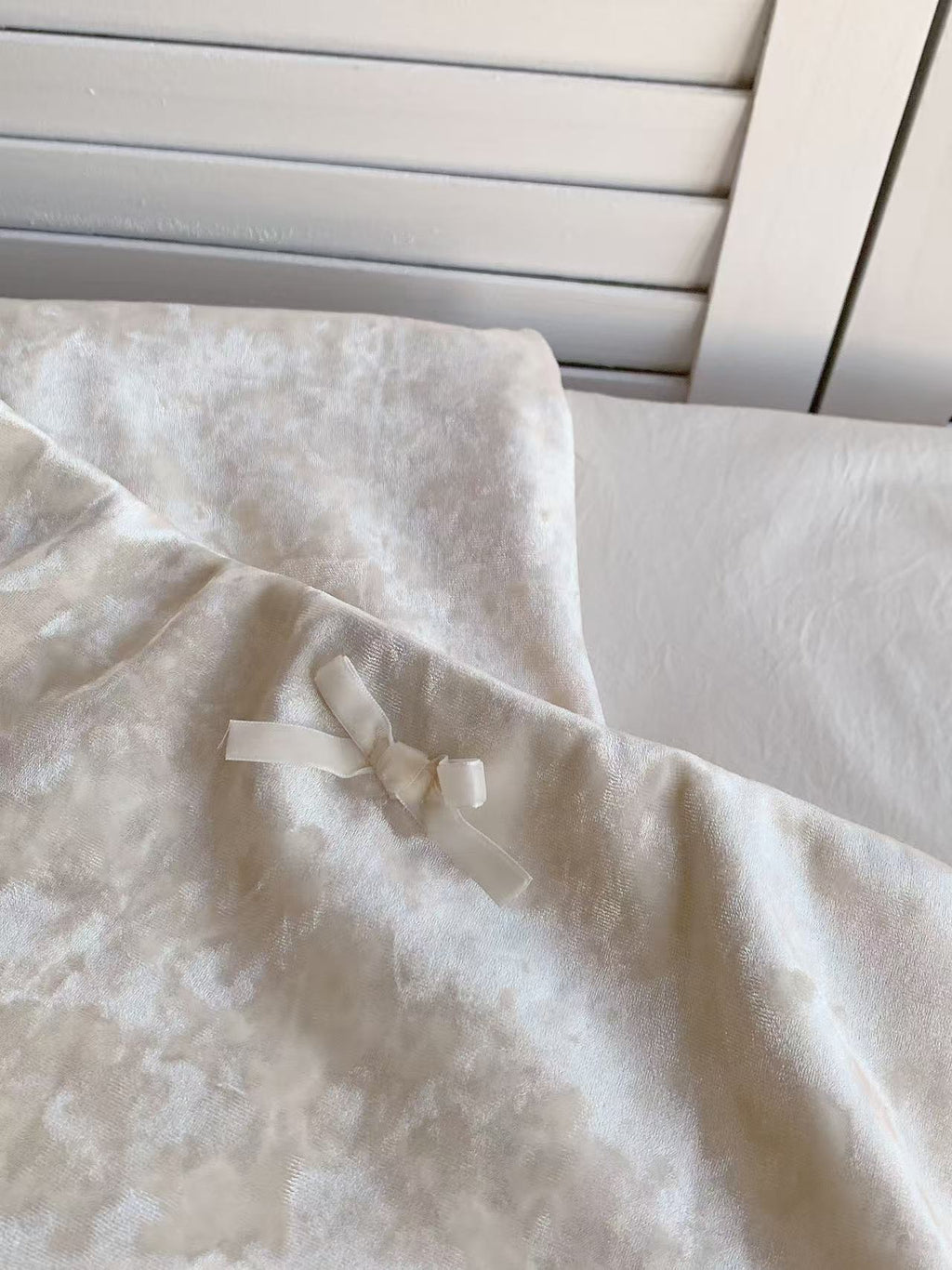 HELLO MILK TEE- 85758 絲絨半裙