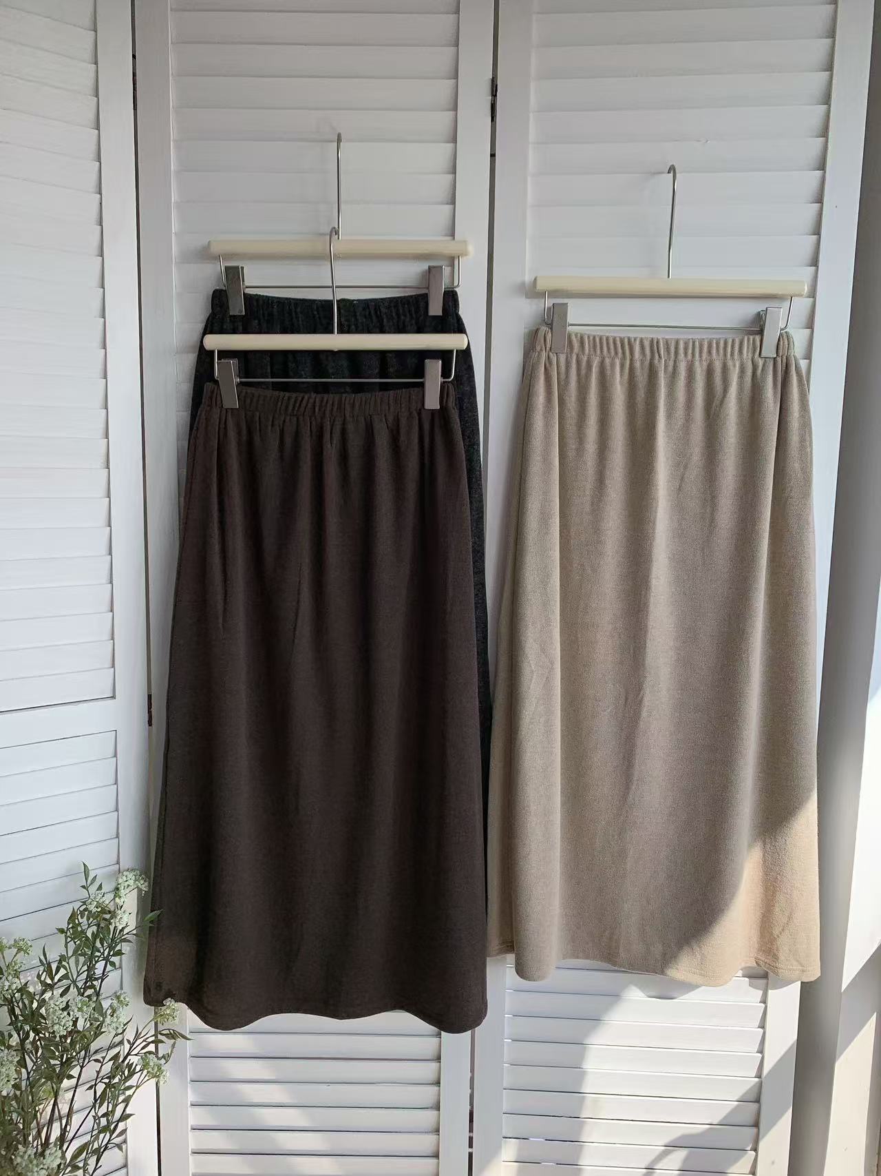 HELLO MILK TEE- 85718 純色半裙