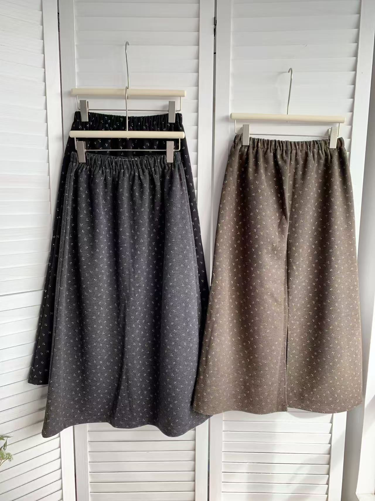 HELLO MILK TEE- 85719 碎花半裙