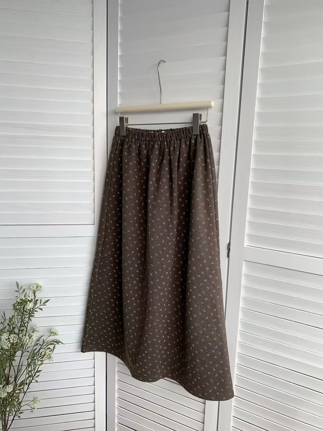 HELLO MILK TEE- 85719 碎花半裙