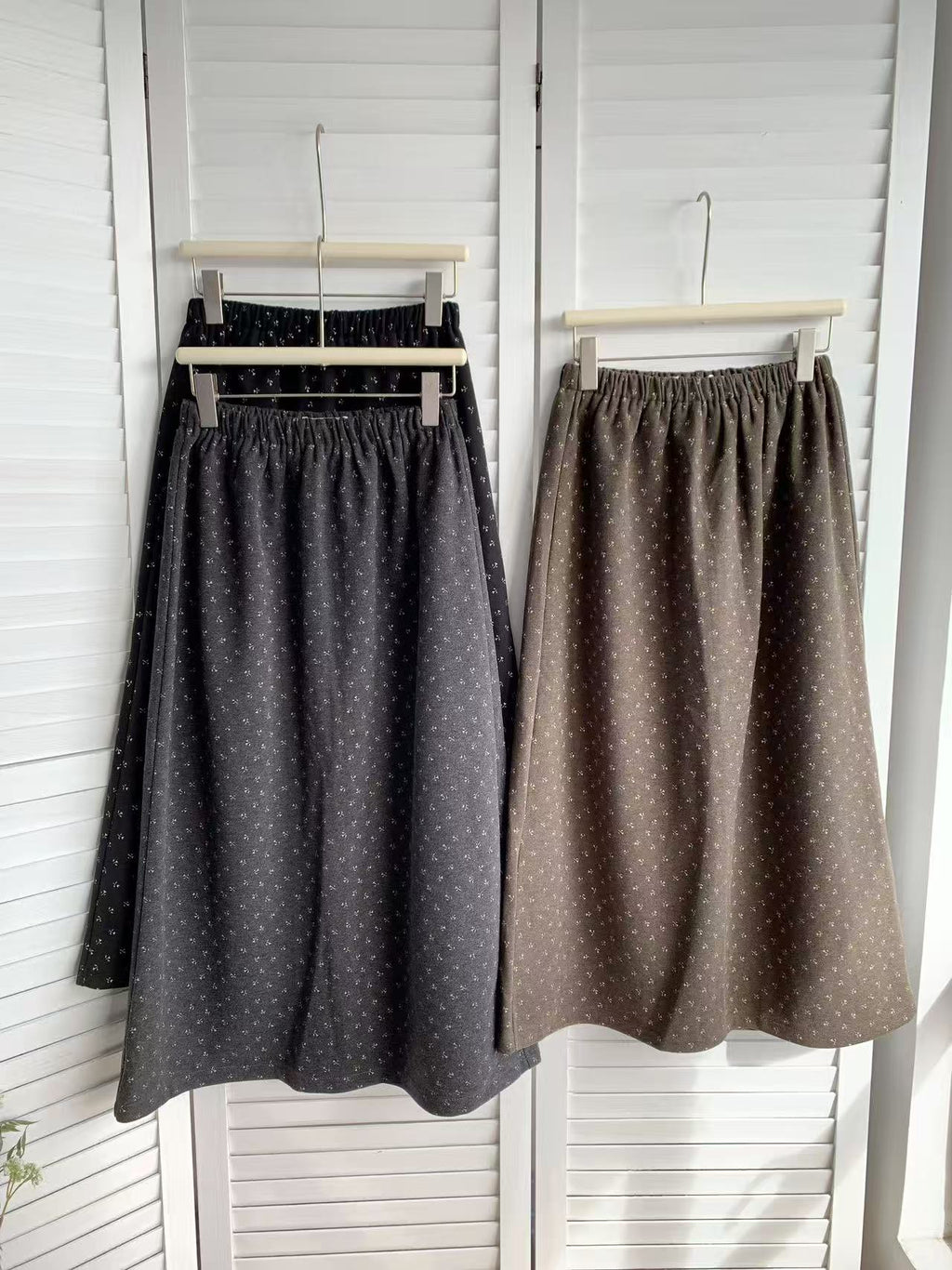 HELLO MILK TEE- 85719 碎花半裙