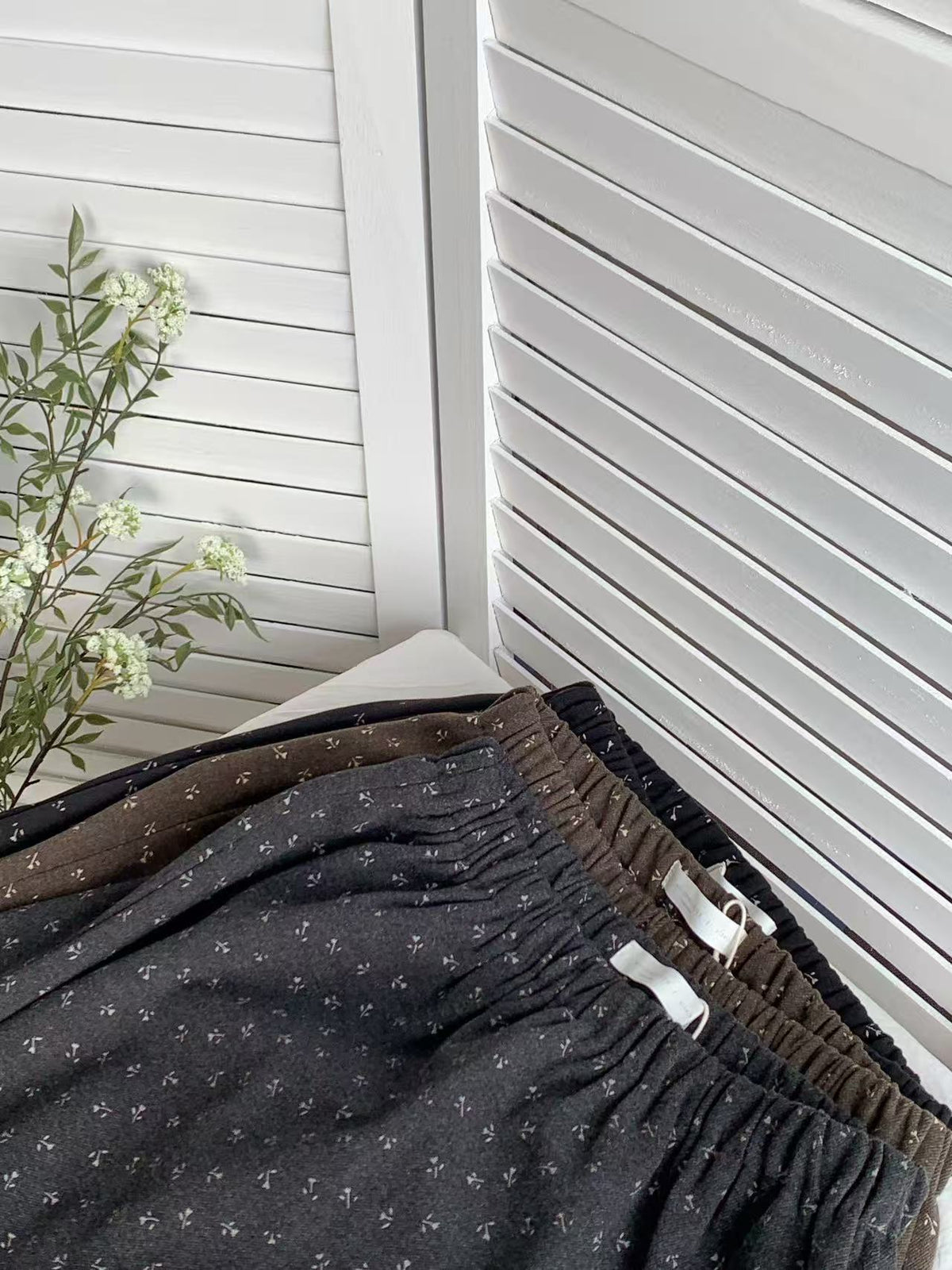 HELLO MILK TEE- 85719 碎花半裙