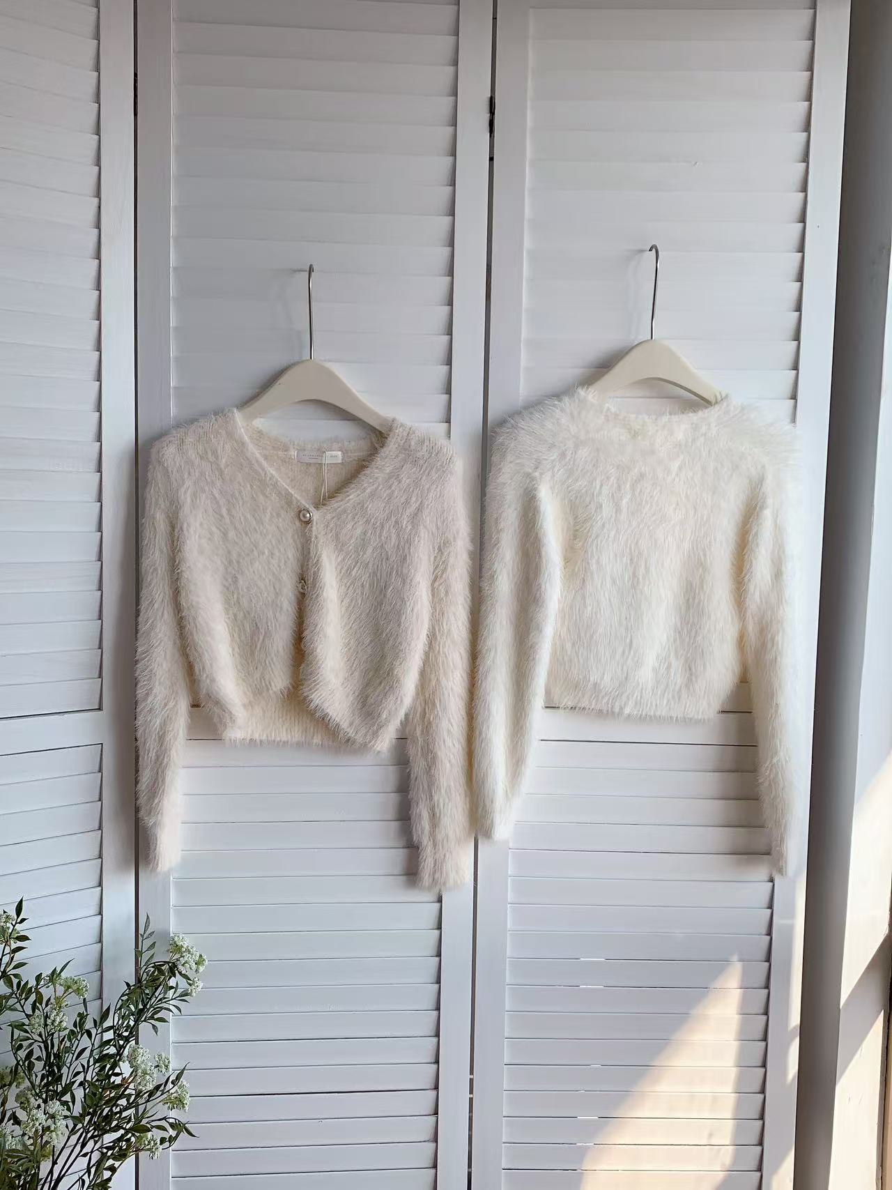 HELLO MILK TEE- 85779 毛絨上衣