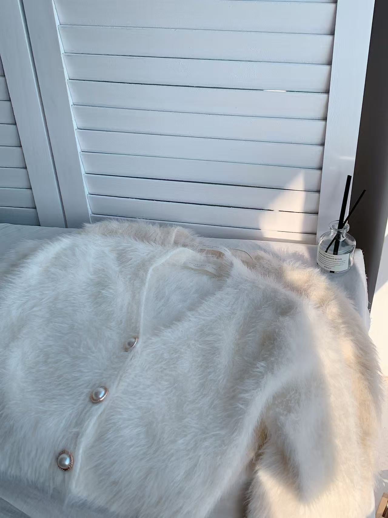 HELLO MILK TEE- 85779 毛絨上衣