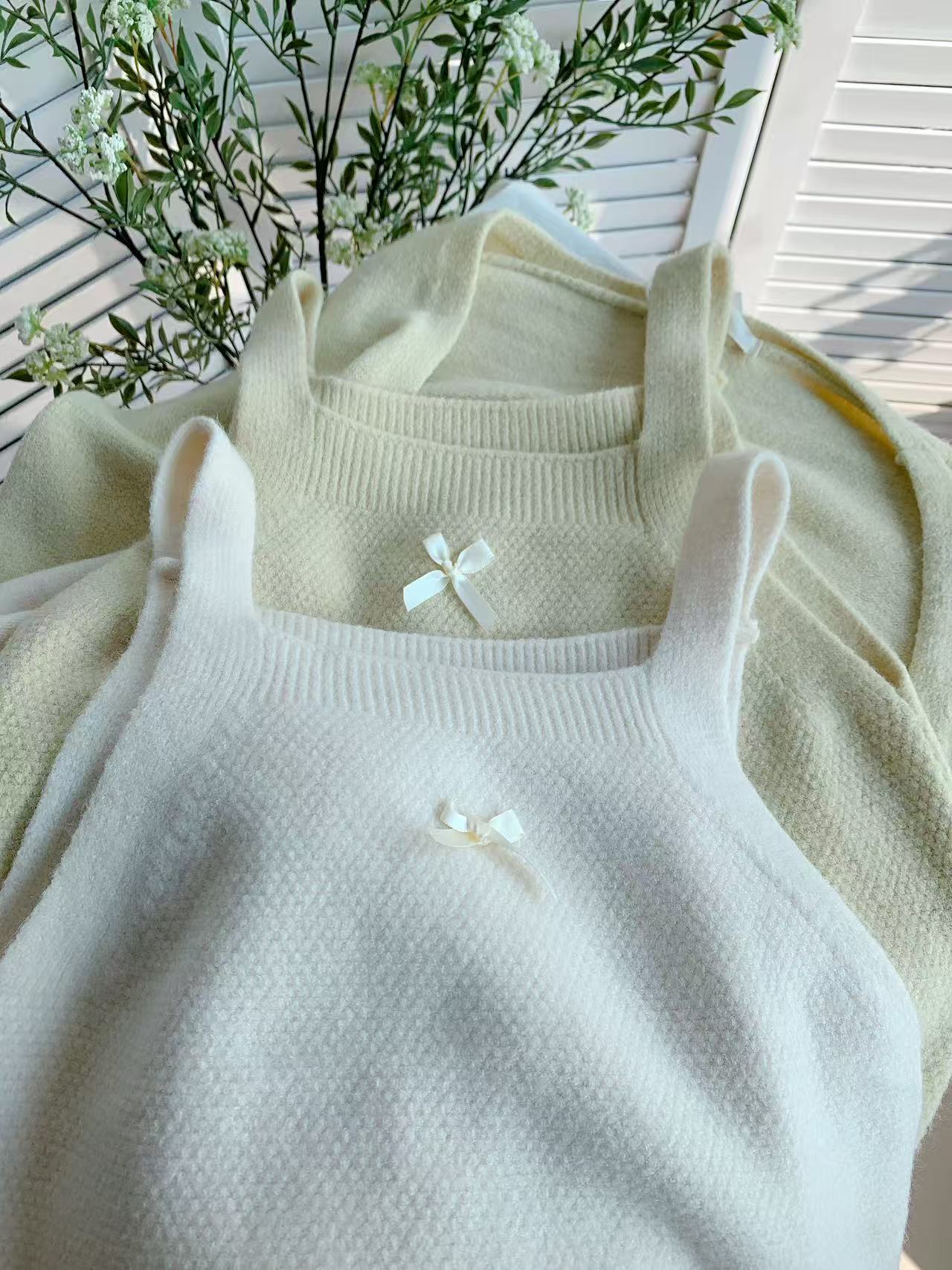 HELLO MILK TEE- 85762 針織套裝