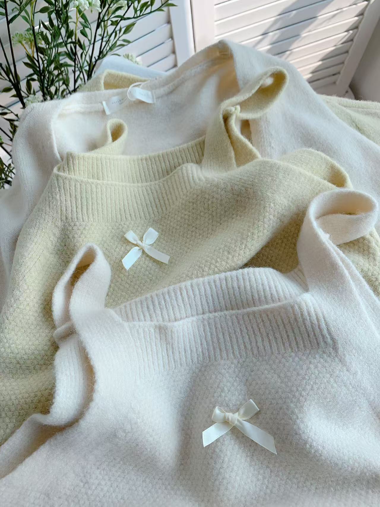 HELLO MILK TEE- 85762 針織套裝