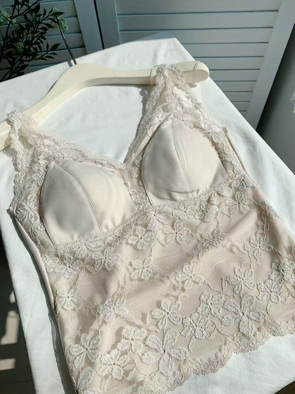 HELLO MILK TEE- 85752 蕾絲吊帶