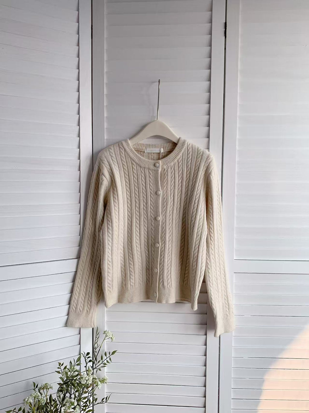 HELLO MILK TEE- 85814 扭花針織衫