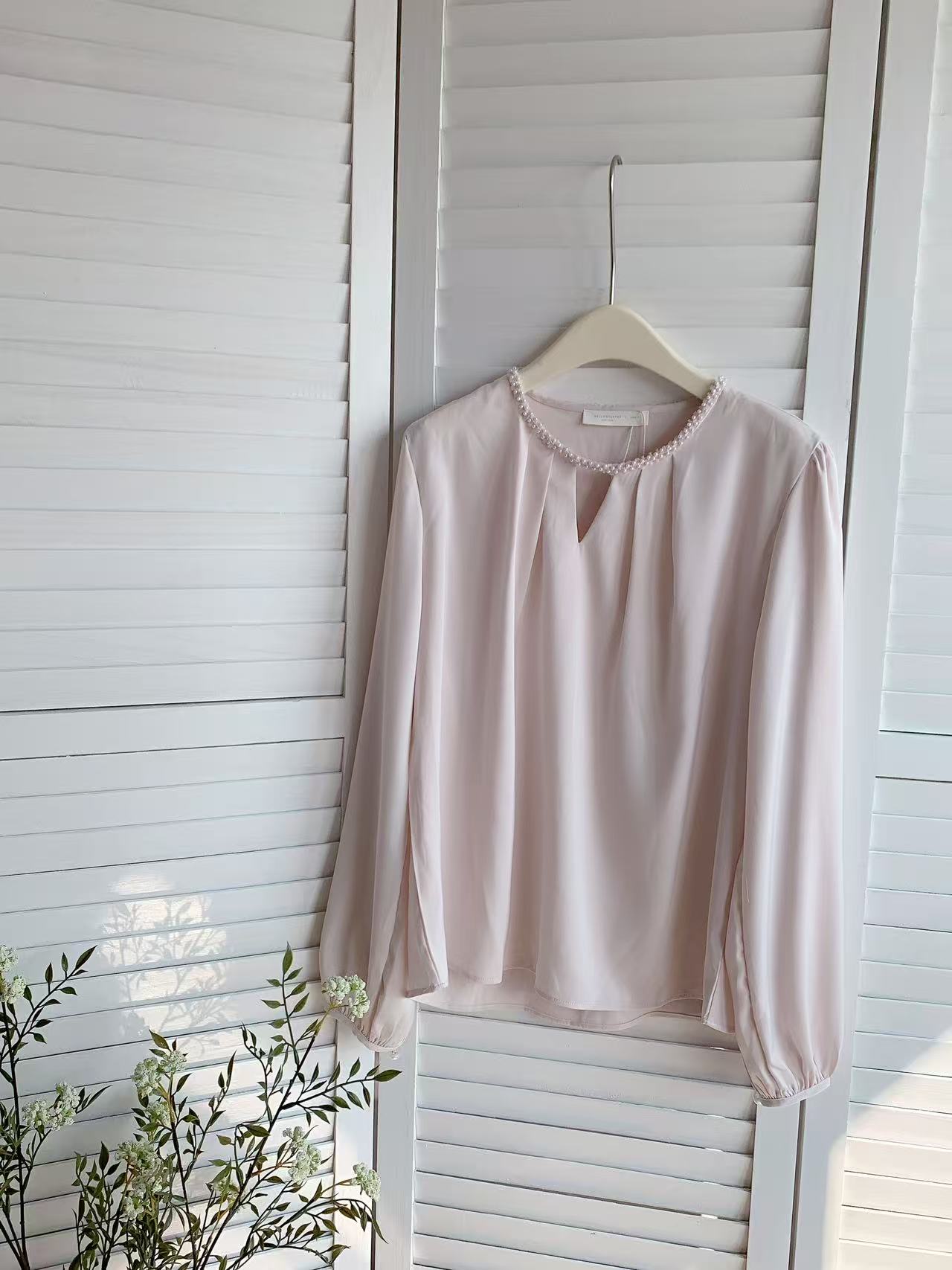 HELLO MILK TEE- 85770 釘珠小衫