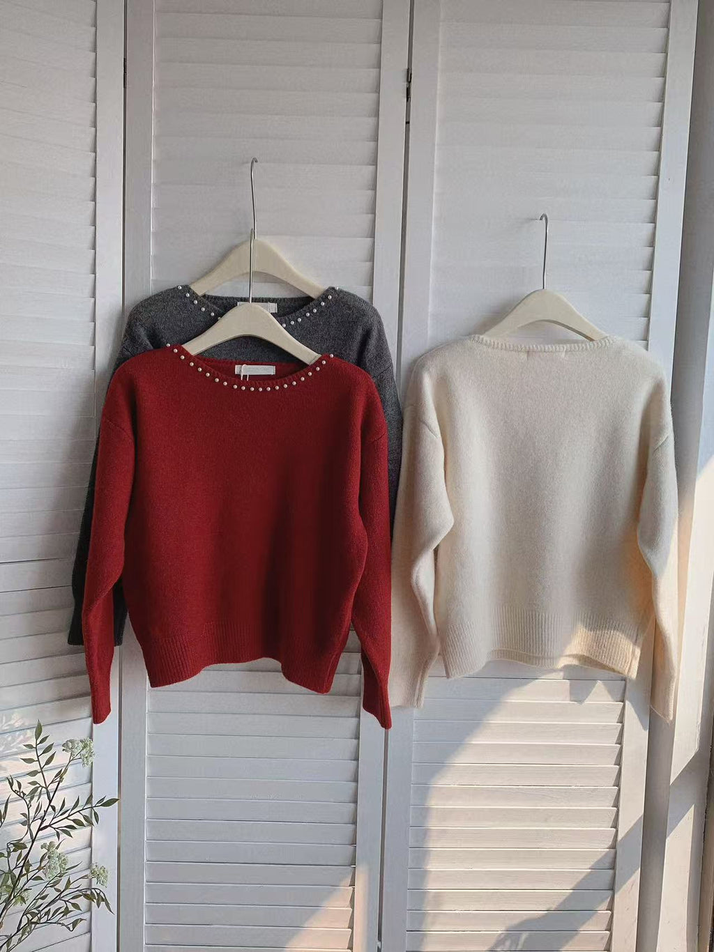 HELLO MILK TEE- 85760 釘珠針織衫