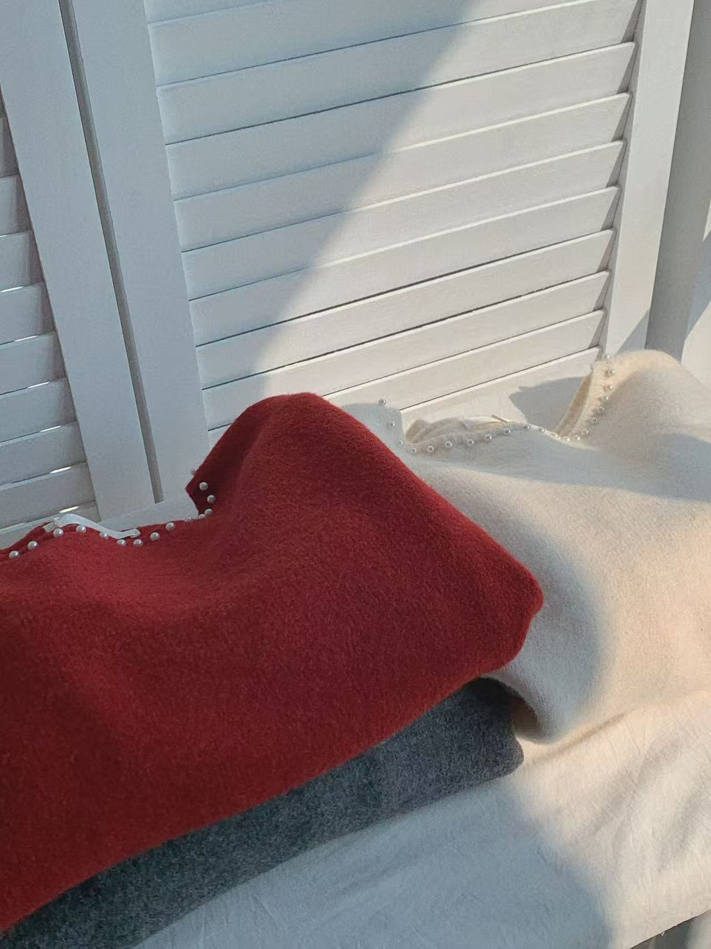 HELLO MILK TEE- 85760 釘珠針織衫