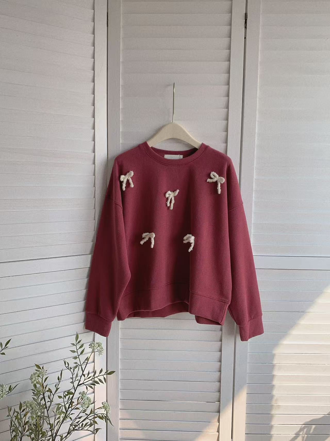 HELLO MILK TEE- 85811 釘珠上衣