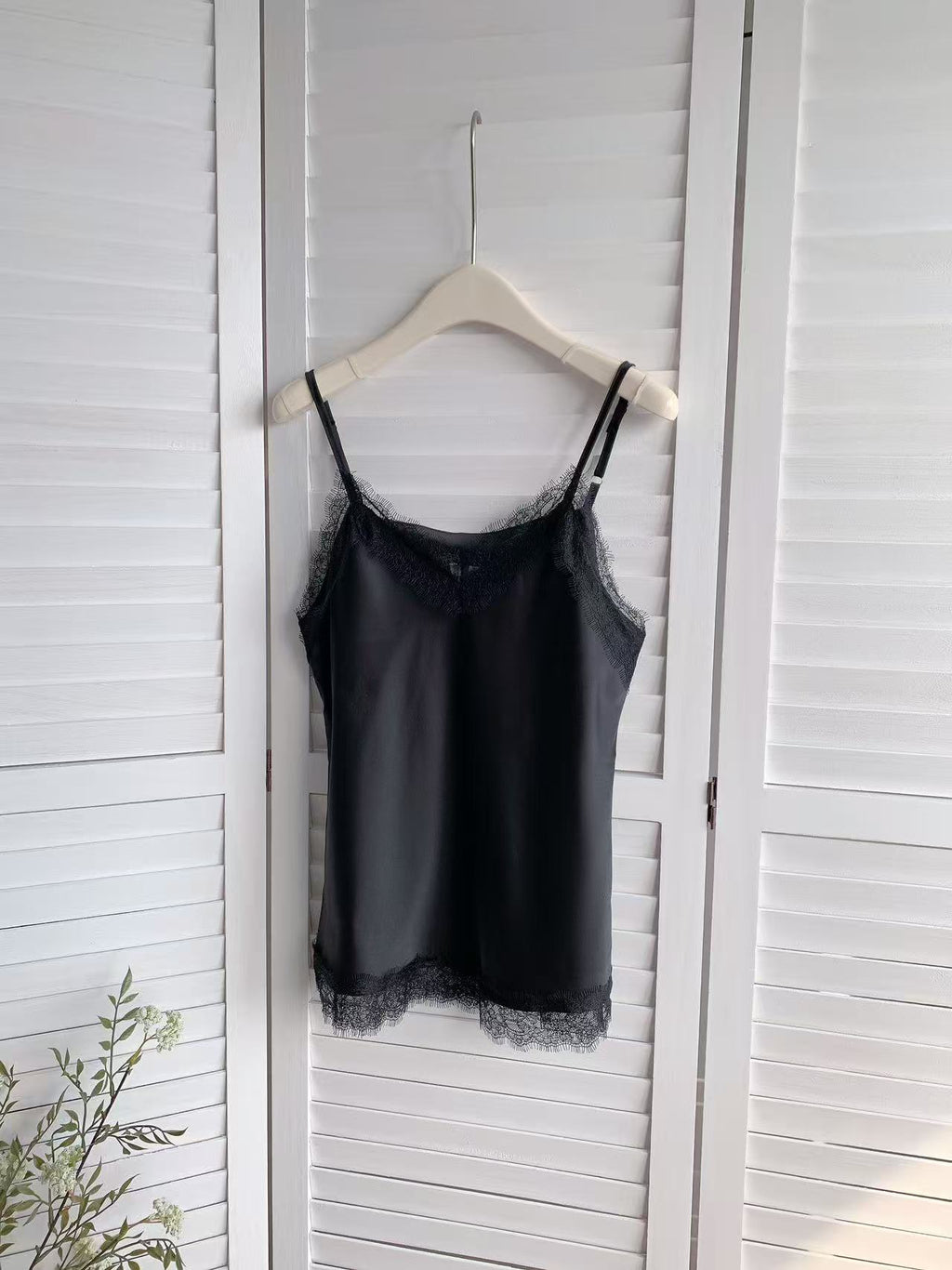 HELLO MILK TEE- 85799 蕾絲吊帶衫