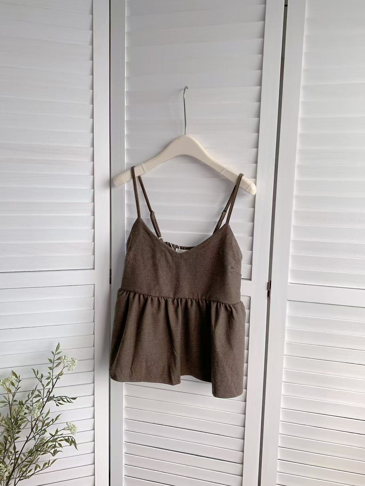 HELLO MILK TEE- 85832 簡約吊帶衫