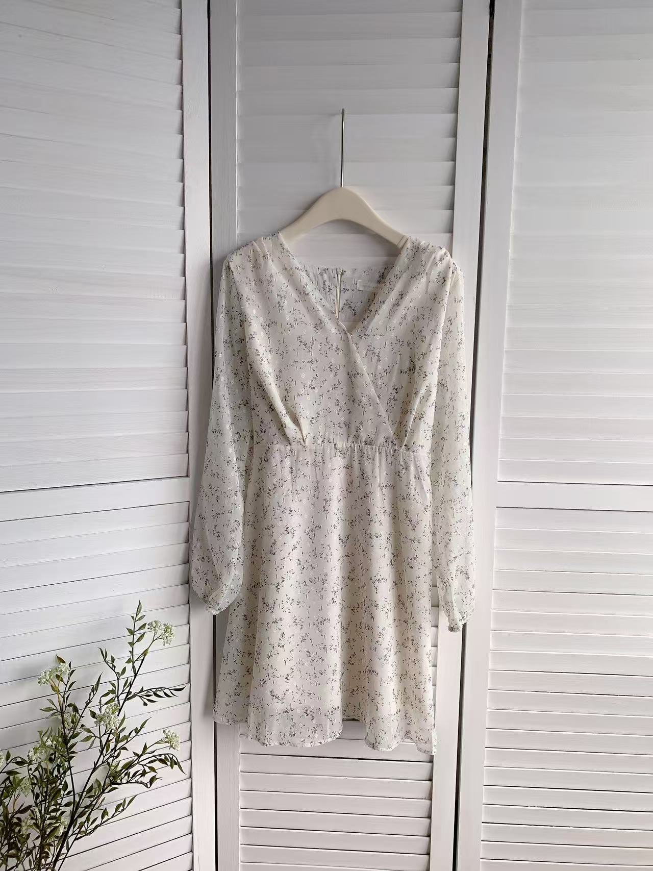 HELLO MILK TEE- 85776 碎花連衣裙